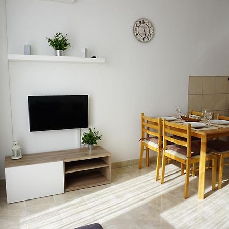 Apartment Jelena Fažana Esterno foto
