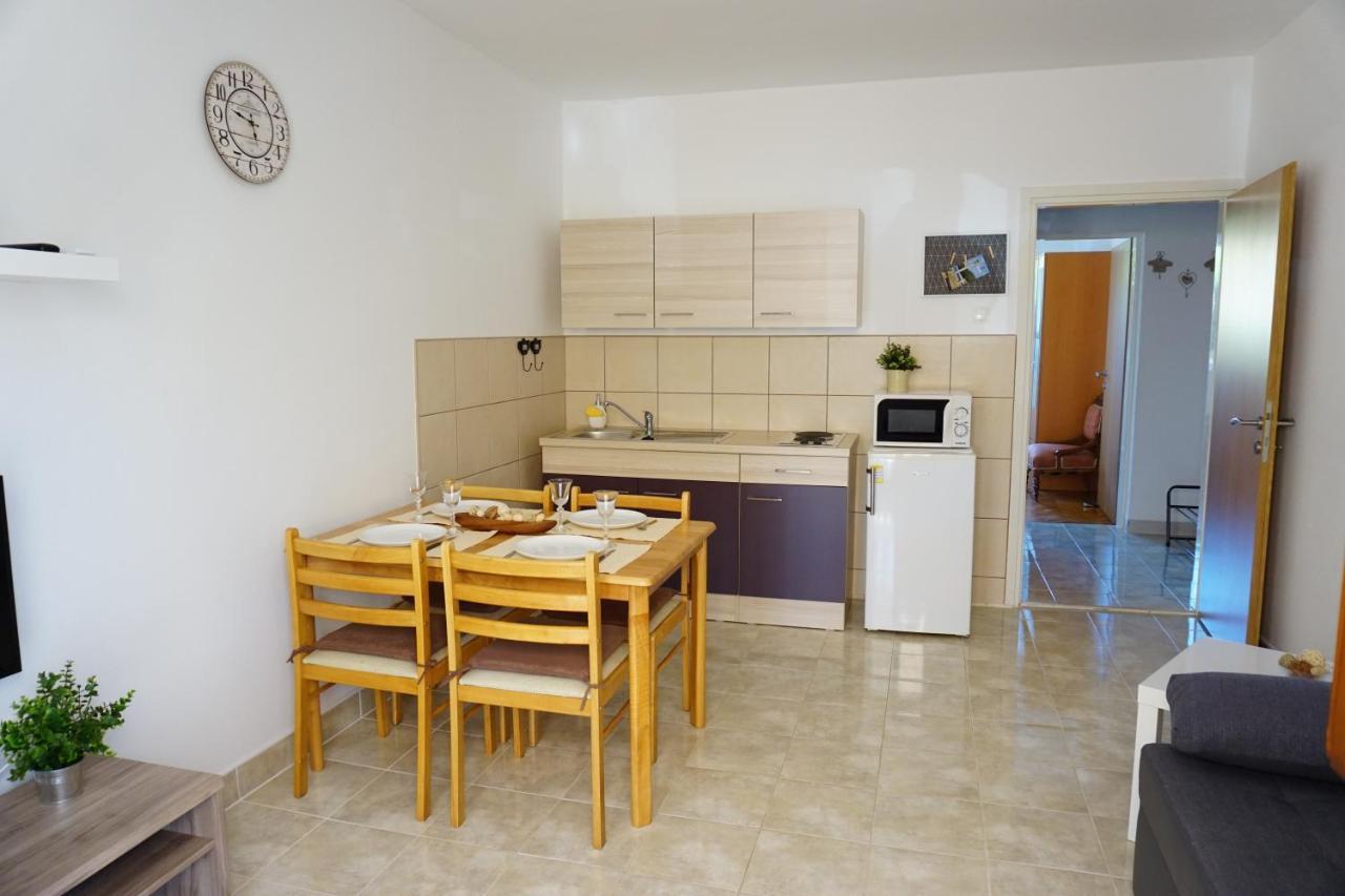 Apartment Jelena Fažana Esterno foto