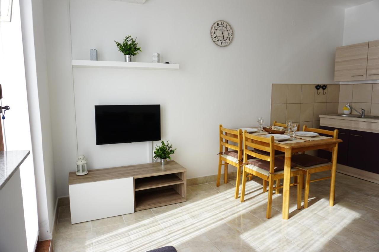 Apartment Jelena Fažana Esterno foto